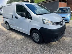 Weiß Gebraucht 2014 Nissan NV200 Comfort Van | 3.999 €