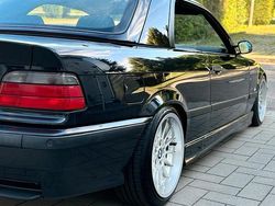 Schwarz Gebraucht 1996 BMW 328 Cabriolet M Sport Cabrio | 9.100 €