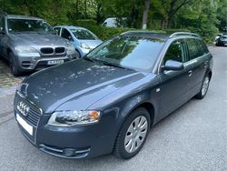Grau Gebraucht 2006 Audi A4 Kombi | 2.350 € (Guter Preis)