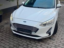 Weiß Gebraucht 2018 Ford Focus Trend Kombi | 8.500 € (Superpreis)