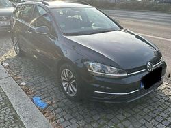 Schwarz Gebraucht 2018 VW Golf VII Comfortline Kombi | 8.800 € (Fairer Preis)
