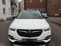 Weiß Gebraucht 2021 Opel Grandland X SUV | 12.500 € (Guter Preis)