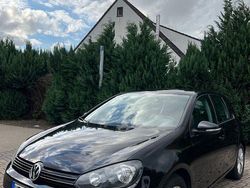 Schwarz Gebraucht 2011 VW Golf VI Style Limousine | 6.200 € (Etwas zu teuer)