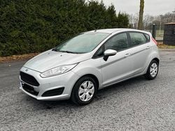 Silber Gebraucht 2016 Ford Fiesta SYNC Edition Kleinwagen | 6.500 € (Fairer Preis)