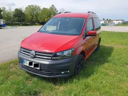 Rot Gebraucht 2016 VW Caddy Trendline Van / Kleinbus | 16.500 € (Guter Preis)