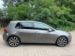 Grau Gebraucht 2013 VW Golf VII Highline Limousine | 13.900 € (Etwas zu teuer)