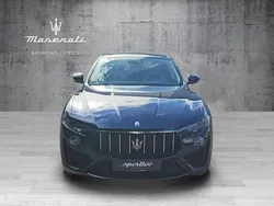 Blau Gebraucht 2020 Maserati Levante SUV | 51.111 € (Fairer Preis)