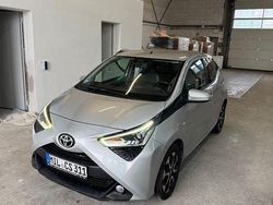 Silber Gebraucht 2019 Toyota Aygo X-play Kleinwagen | 5.950 € (Fairer Preis)