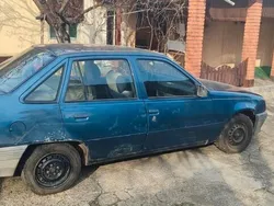 Blau Gebraucht 1986 Opel Kadett Limousine | 4.150 €