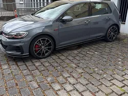 Grau Gebraucht 2019 VW Golf VII GTI Limousine | 28.800 € (Fairer Preis)