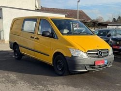 Gelb Gebraucht 2011 Mercedes Vito Van / Kleinbus | 7.599 € (Guter Preis)