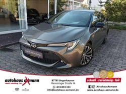 Manganbronce/schwarz Gebraucht 2020 Toyota Corolla Team Limousine | 22.490 € (Fairer Preis)