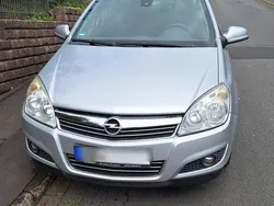 Silber Gebraucht 2009 Opel Astra Eco Kombi | 1.380 € (Guter Preis)