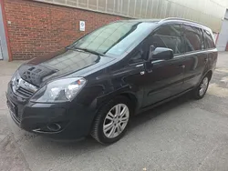 Schwarz Gebraucht 2012 Opel Zafira Family Van / Kleinbus | 3.200 € (Fairer Preis)