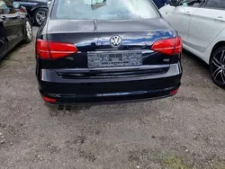 Schwarz Gebraucht 2015 VW Jetta Limousine | 9.500 € (Etwas zu teuer)