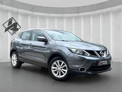 Gun metallic (m) Gebraucht 2015 Nissan Qashqai SUV | 13.490 € (Fairer Preis)