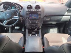 Schwarz Gebraucht 2012 Mercedes GL350 Edition SUV | 17.000 € (Etwas zu teuer)