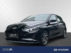 Schwarz Neu 2025 Hyundai i20 Trend Limousine | 24.490 € (Fairer Preis)