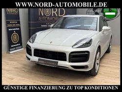 Cashmerebeige metallic (metallic) Gebraucht 2023 Porsche Cayenne GTS SUV | 118.900 €