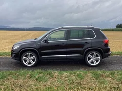 Schwarz Gebraucht 2015 VW Tiguan LOUNGE SUV | 15.900 € (Fairer Preis)