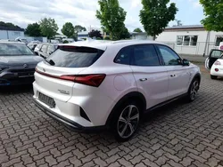 Pearl white pearl white Gebraucht 2021 MG Marvel R Performance SUV | 29.710 € (Teuer)