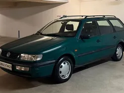 Grün Gebraucht 1994 VW Passat Limousine | 1.450 €