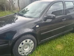 Schwarz Gebraucht 2001 VW Golf IV Edition Limousine | 1.400 € (Fairer Preis)