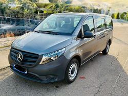 Grau Gebraucht 2023 Mercedes Vito Van / Kleinbus | 39.500 € (Teuer)