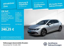 Reflexsilber metallic Gebraucht 2024 VW Golf VIII Move Limousine | 27.490 € (Guter Preis)