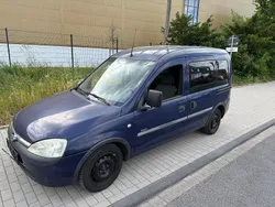 Blau Gebraucht 2002 Opel Combo Van / Kleinbus | 950 € (Guter Preis)