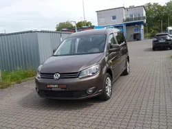 Braun Gebraucht 2011 VW Caddy Maxi Van / Kleinbus | 9.780 € (Fairer Preis)