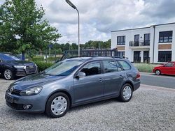 Grau Gebraucht 2009 VW Golf VI Kleinwagen | 3.750 €