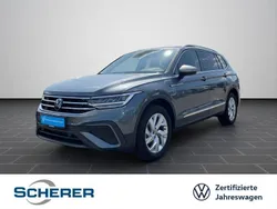 Platinum grey metallic (metallic) Gebraucht 2024 VW Tiguan Allspace Life SUV | 35.900 € (Guter Preis)