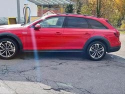 Rot Gebraucht 2019 Audi A4 Allroad Kombi | 29.990 € (Teuer)