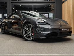 Grau Gebraucht 2023 Porsche Taycan 4S Cross Turismo Limousine | 104.995 €