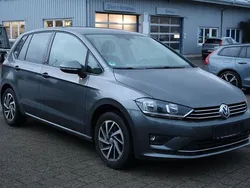 Grau Gebraucht 2017 VW Golf Sportsvan Sound Van / Kleinbus | 12.450 € (Guter Preis)