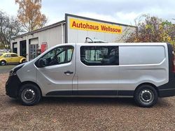 Grau Gebraucht 2017 Opel Vivaro Van | 11.690 € (Fairer Preis)