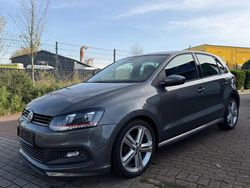 Grau Gebraucht 2012 VW Polo R-line Limousine | 8.200 € (Etwas zu teuer)