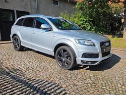 Silber Gebraucht 2010 Audi Q7 S-Line SUV | 12.500 € (Etwas zu teuer)