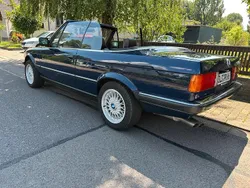 Blau Gebraucht 1988 BMW 320 Cabriolet Cabrio | 15.000 €