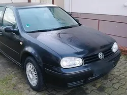 Schwarz Gebraucht 1998 VW Golf IV Kombi | 1.900 € (Etwas zu teuer)