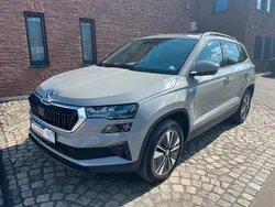 Grau Gebraucht 2023 Skoda Karoq Selection SUV | 31.750 € (Fairer Preis)