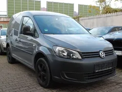 Grau Gebraucht 2014 VW Caddy Van / Kleinbus | 9.999 € (Fairer Preis)