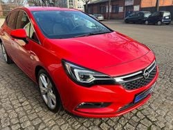 Rot Gebraucht 2018 Opel Astra Limousine | 13.500 € (Etwas zu teuer)