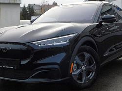 Schwarz Gebraucht 2021 Ford Mustang Mach-E Basis SUV | 29.990 € (Guter Preis)