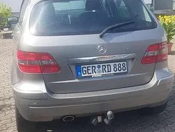 Grau Gebraucht 2008 Mercedes B180 Van / Kleinbus | 5.000 € (Guter Preis)