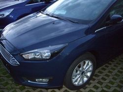 Blau Gebraucht 2018 Ford Focus Titanium Kombi | 14.800 €