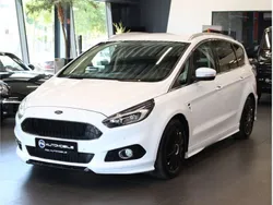Weiss Gebraucht 2016 Ford S-MAX Titanium Van / Kleinbus | 16.990 € (Teuer)