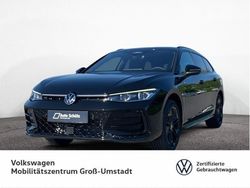 Schwarz (grenadillschwarz) Neu 2025 VW Passat R-line Kombi | 59.980 € (Etwas zu teuer)