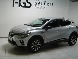 Grau Gebraucht 2023 Renault Captur Techno SUV | 20.999 € (Etwas zu teuer)